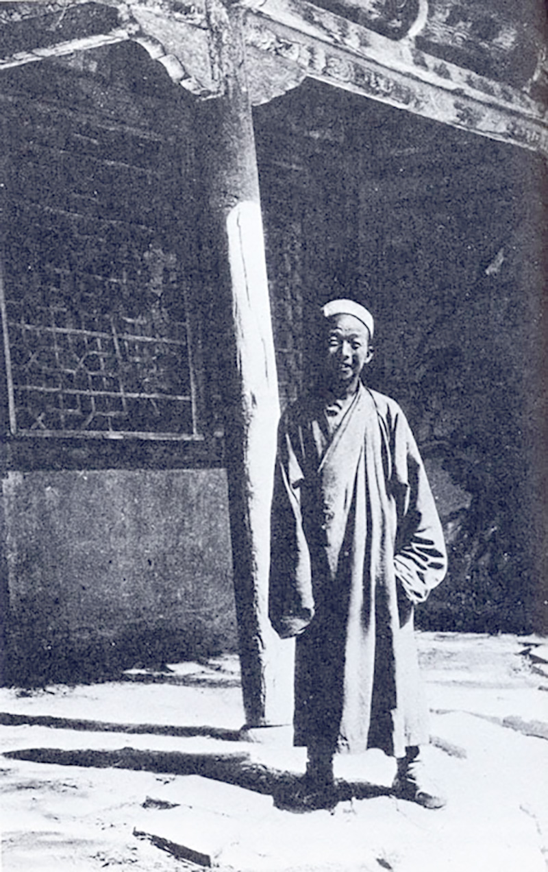 El sacerdote taoista Wang Yuanlu, que descubrió las Grutas de Mogao en 1900. Foto: Davin7, Wikimedia commons, domino público para «Wang Yuanlu».