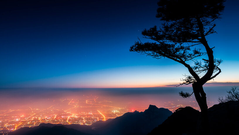 Taishan, la montaña más famosa de China: vista nocturna desde la cumbre de Taishan: Foto: 123RF.