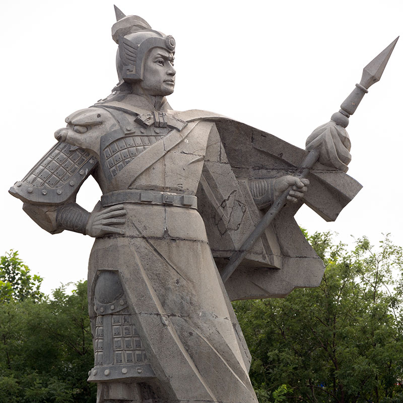 Estatua de Zhao Yun. Foto: Morio, CC BY-SA 4.0, Wikimedia para «Statue of Zhao Yun».
