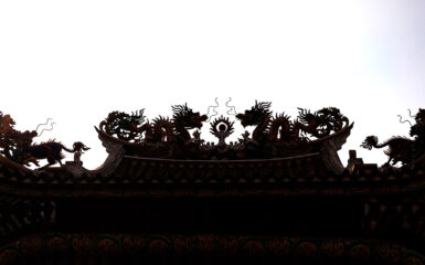 Cuento chino de los cuatro dragones: el dragón negro, el dragón amarillo, el dragón agua y el dragón perla. Foto: 123RF.