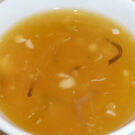 Una sopa de pollo nunca es simplemente una sopa si tiene semillas de «camellia oleifera», el aceite de té. Sobre todo si la ha cocinado el mismo Peng Zu... Foto: Brücke-Osteuropa, Wikimedia, dominio público para «soups and stews of china».