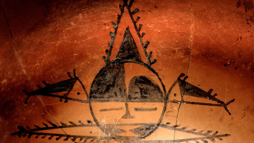 Dibujo proviniente del yacimiento de Bonpo de hace más de 6.000 años. Imagen recopilada por Zhangzhugang y reinterepretado para este reportaje. CC BY-SA 4.0, Wikimedia commons para «banpo site»