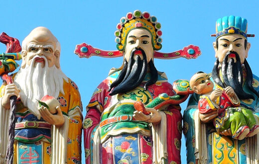 Símbolos buena suerte chinos: de izquierda a derecha, los tres dioses chinos de longevidad Shou (壽), la fortuna Fú(福) y la prosperidad Lu (祿). Foto: 123RF.