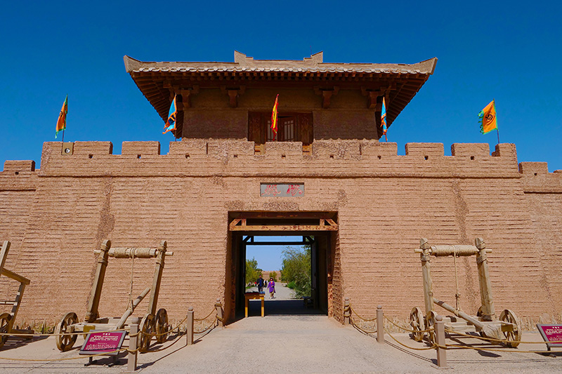 Puerta Yangguan en el fuerte Jiayuguan, en el corredor de Hexi, Ruta de la Seda en los límites de China.