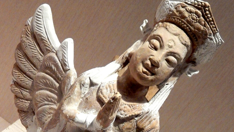 Estatua de Kalaviṅka, el pájaro de rostro humano. encontrada en una de las tumbas. Foto: Wikimedia commons, dominio público para «Western Xia Dynasty».