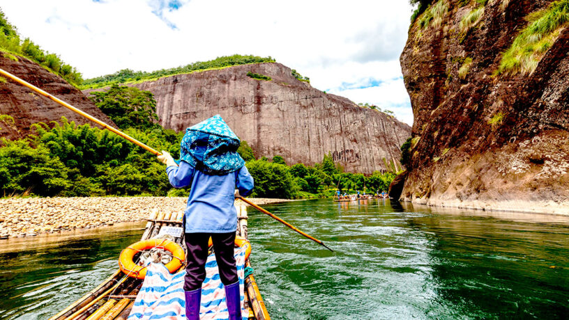 Río Jiuqu, monte Wuyi, Fujian, China. Foto: 123RF.