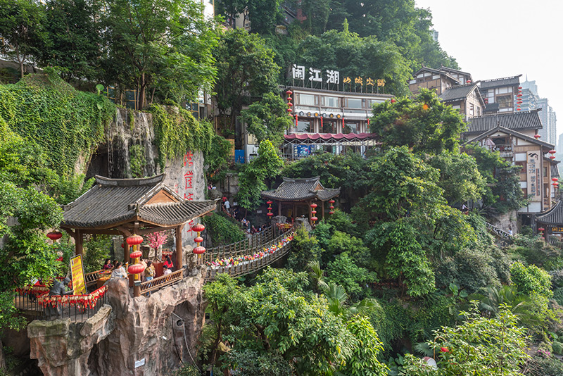 Chongqing: Zona turística de la cueva Hongya en el distrito de Yuzhong. Foto: 123RF.