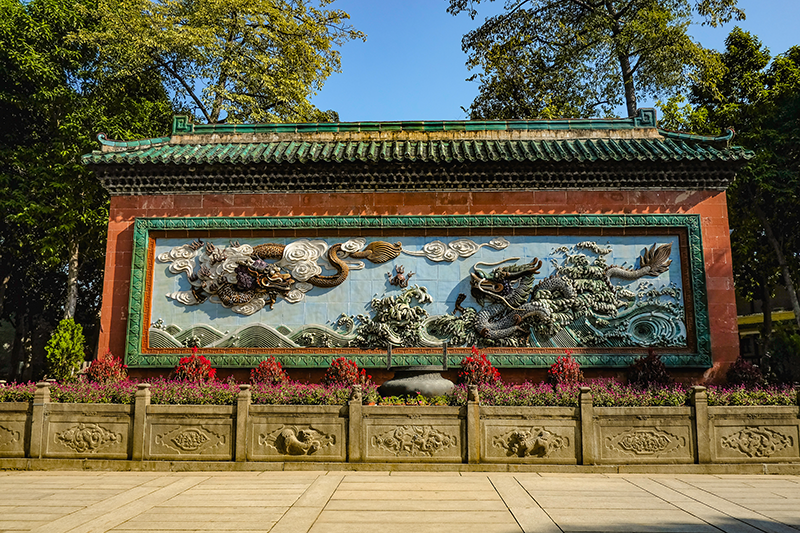 Foshan en Guandong: dragón chino en el Templo Ancestral en Foshan. Foto: Sumeth - stock.adobe.com