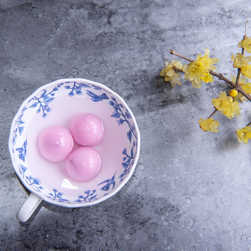 Ya sea en su versión dulce del norte o en la salada del sur, los tang yuan encarnan la ilusión por la armonía y la reunión. Foto: 123RF.