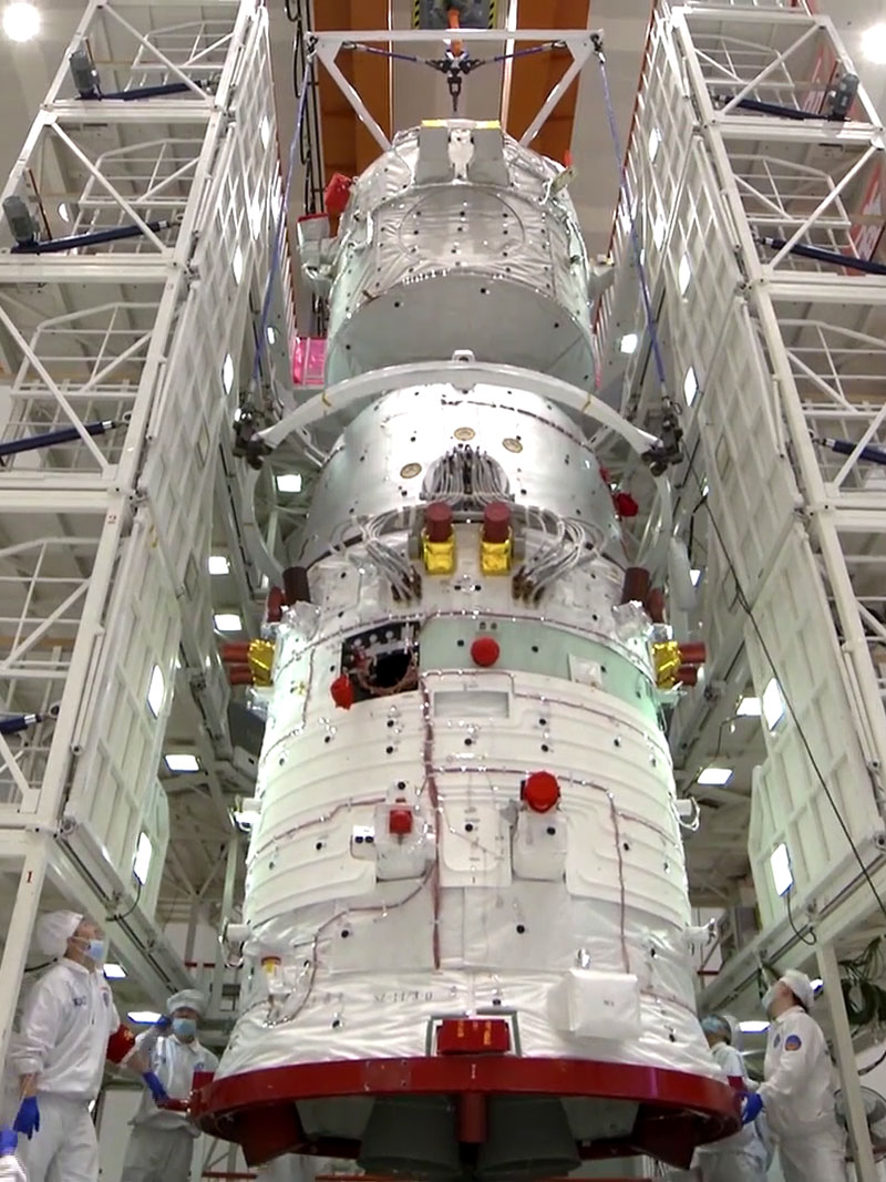 La nave espacial Shenzhou durante una prueba. Foto: China News Service. Licencia CC BY 3.0 y Wikimedia commons.